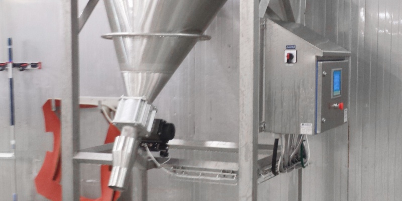 Scale hopper for dosing of rice in food factory